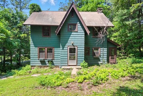 75 Reservation Rd Holyoke MA 01040