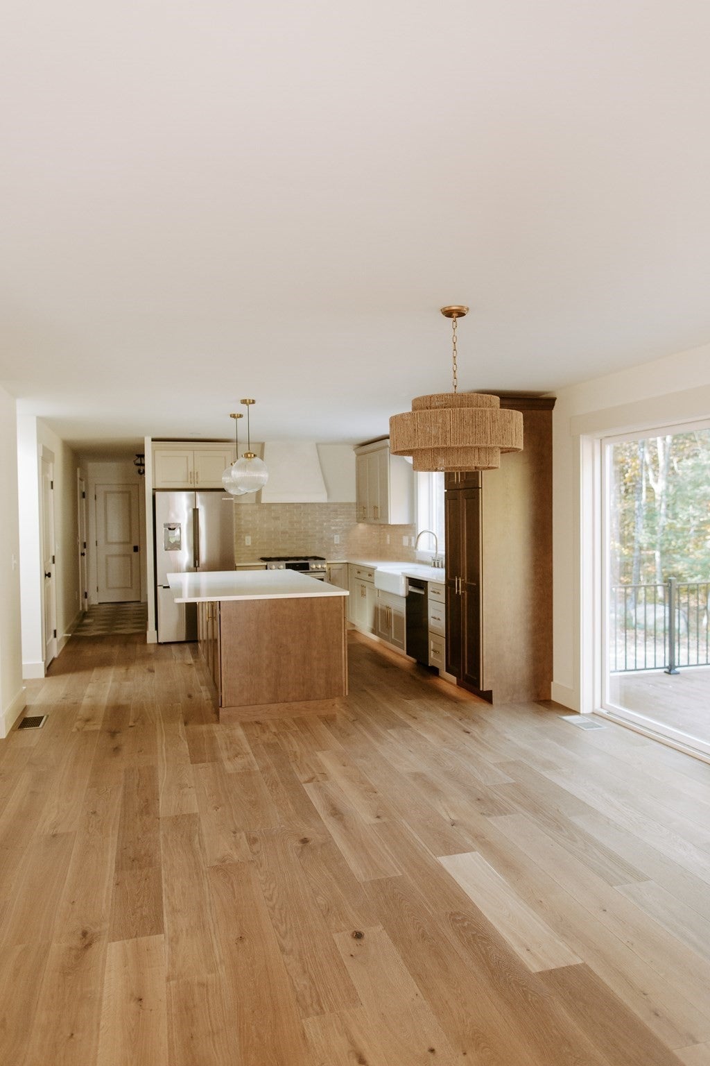 809 Chase Rd, Lunenburg, MA Photo #9