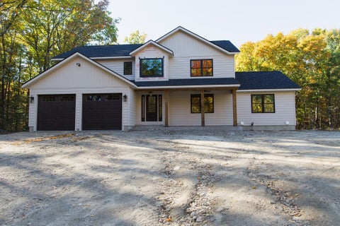 Photo of 809 Chase Rd, Lunenburg, MA 01462 (MLS # 73594606)