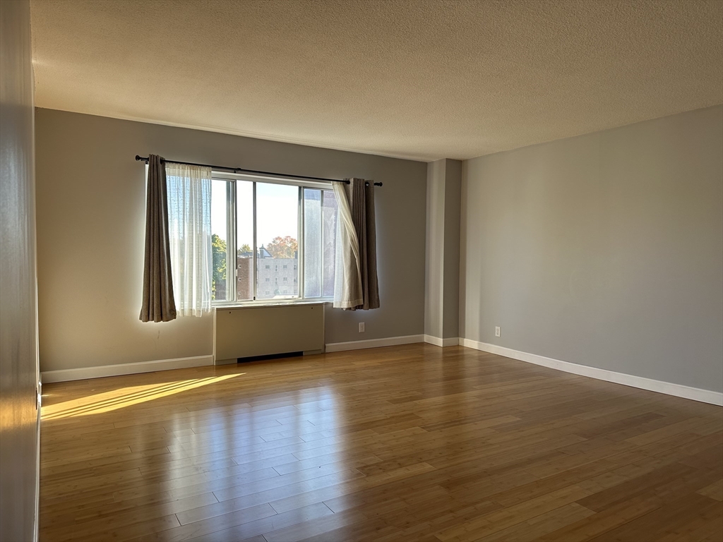 22 Chestnut Pl 306