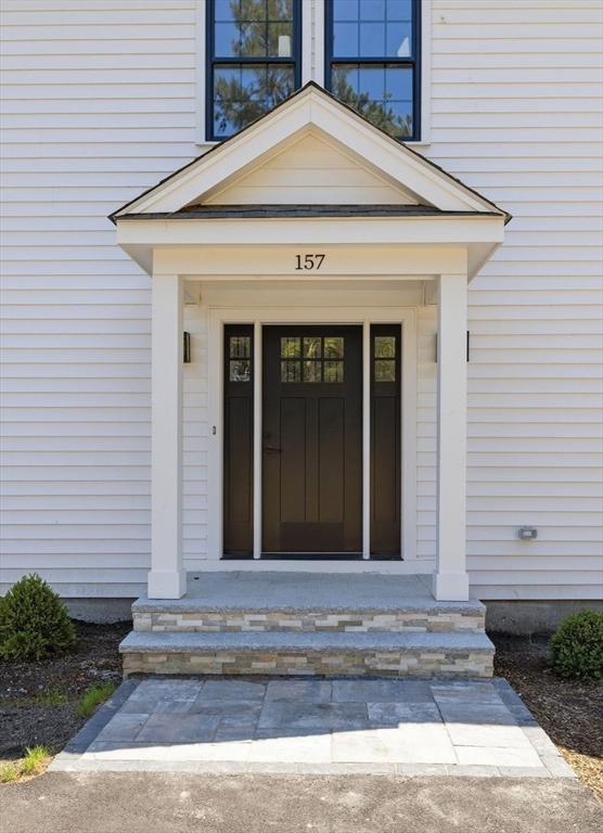 157 Compass Cir