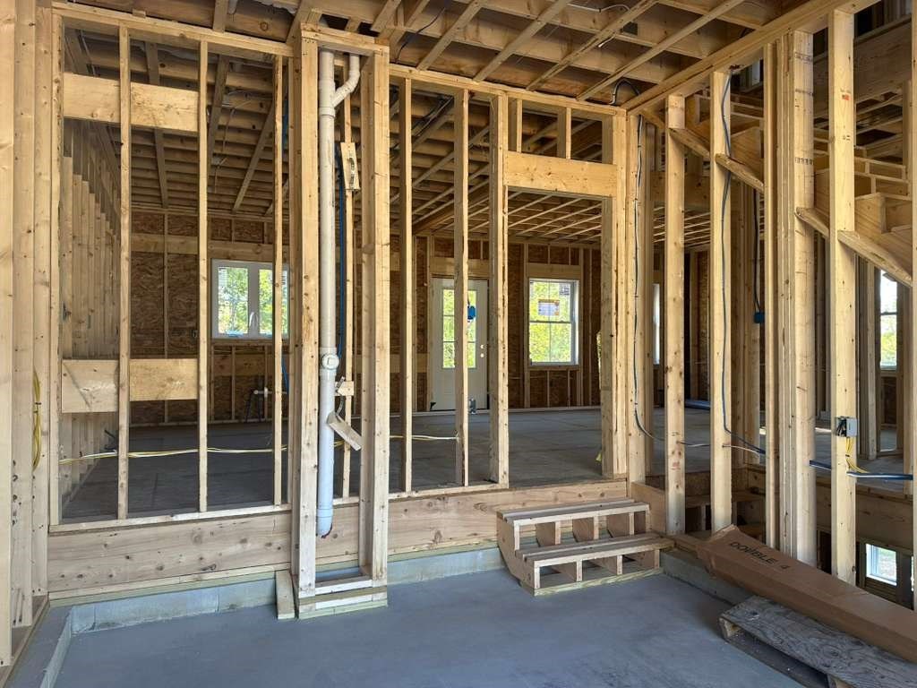 Lot 673 Pleasant St