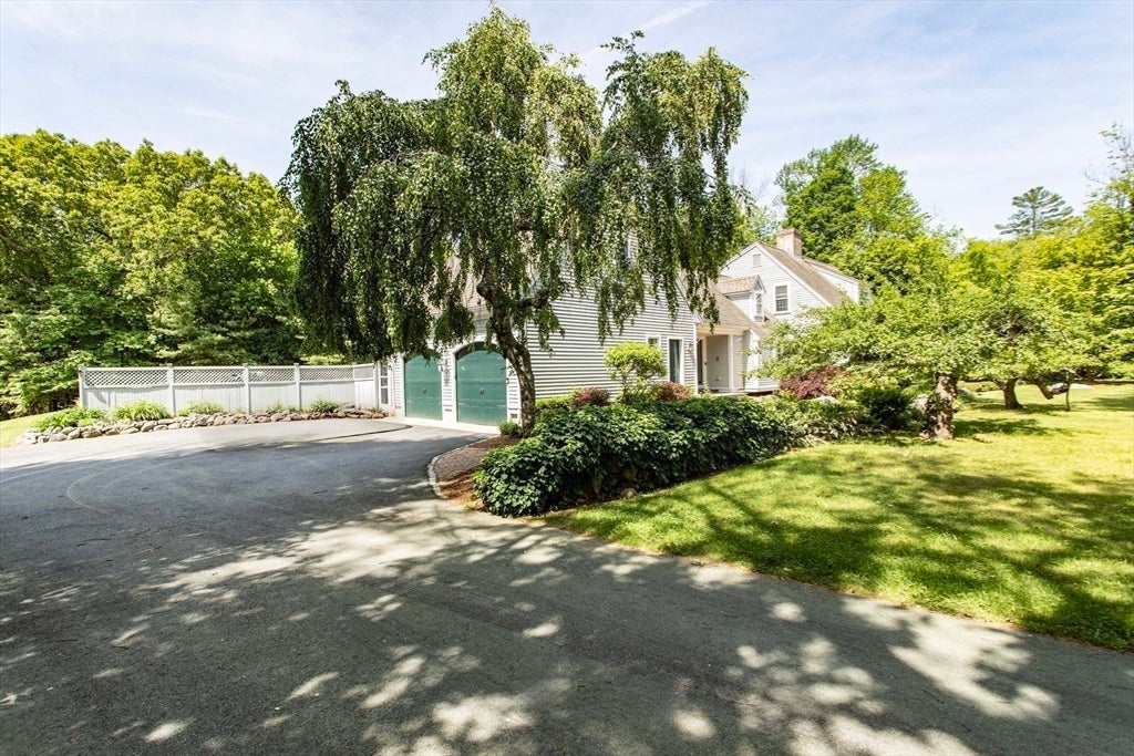 26 Stetson Shrine Ln