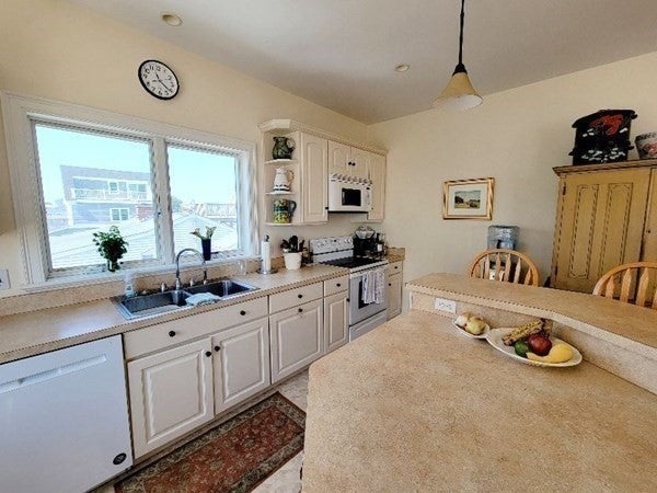 15 49th Street WINTER