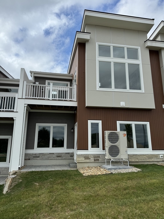 37 Vantage Point Drive 3