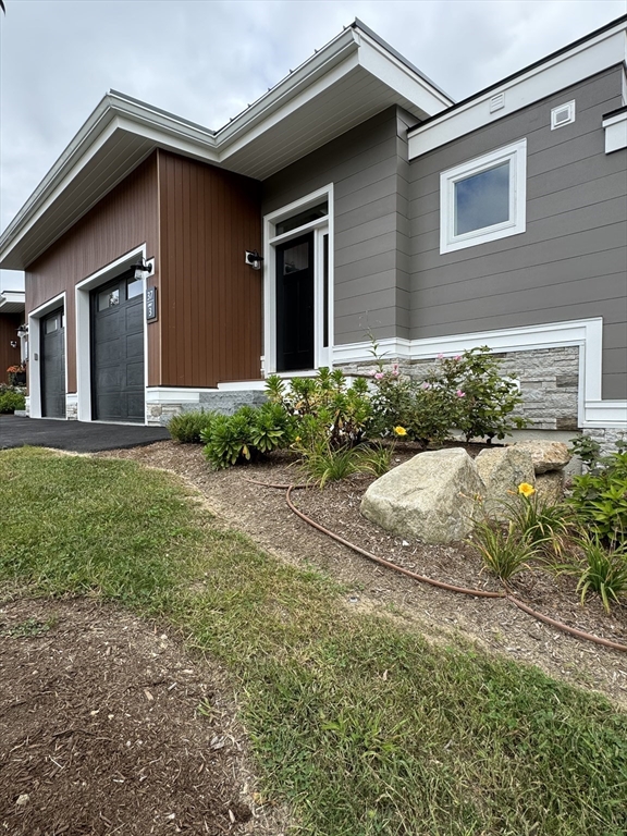 37 Vantage Point Drive 3
