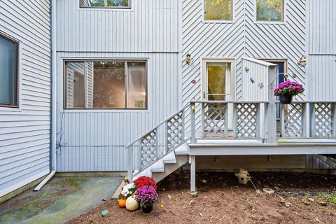 113 Brigham St 5C Hudson MA 01749