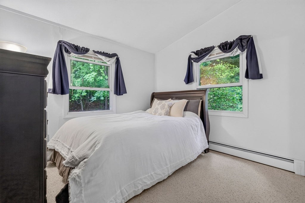 6 Fernbrook Rd, Northborough, MA Photo #14