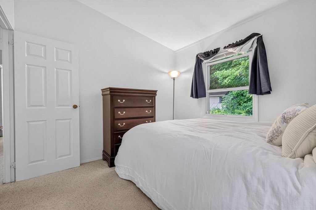 6 Fernbrook Rd, Northborough, MA Photo #15