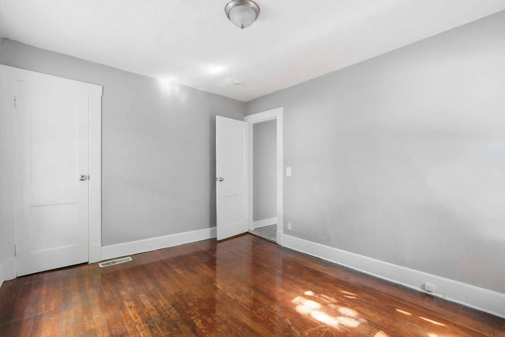 58-60 Bristol St, Springfield, MA, 58-60 Bristol St, Springfield, MA Photo #20