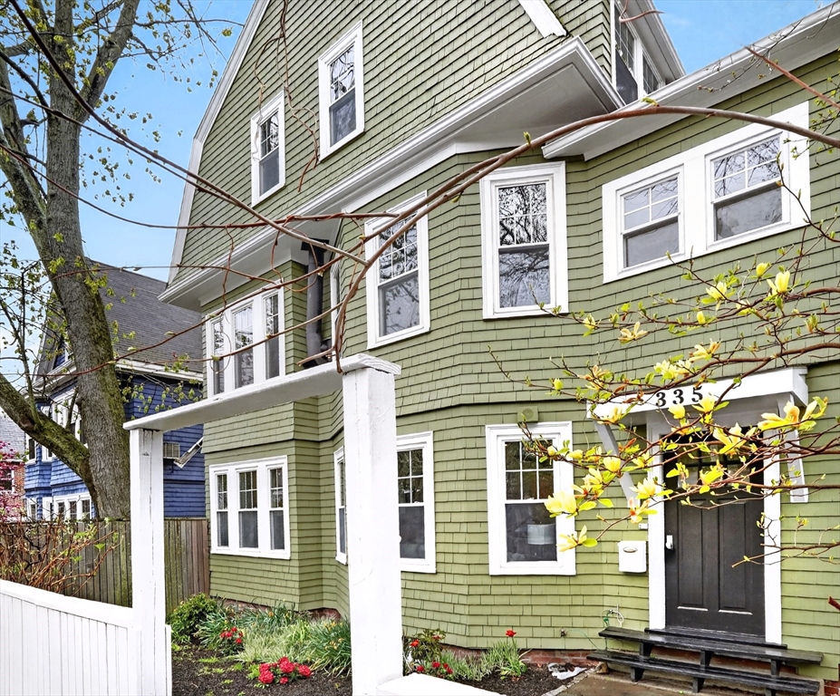 335 Huron Ave