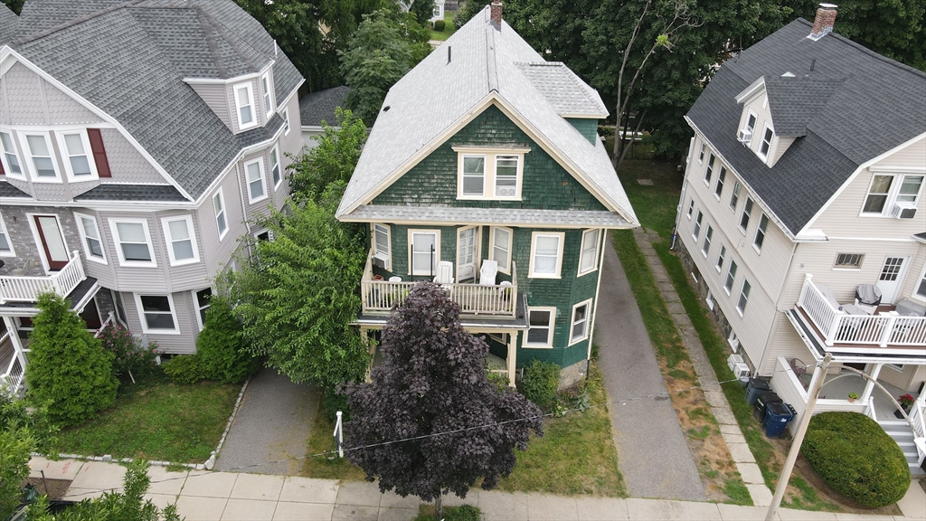 69 Bradfield Ave 1
