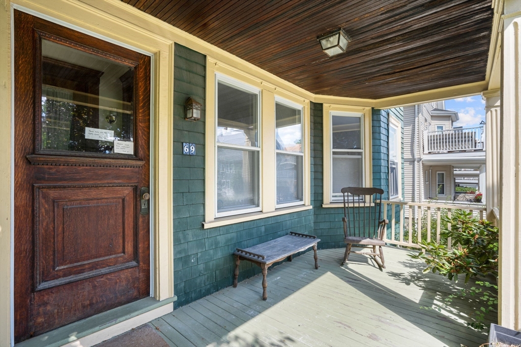 69 Bradfield Ave 1