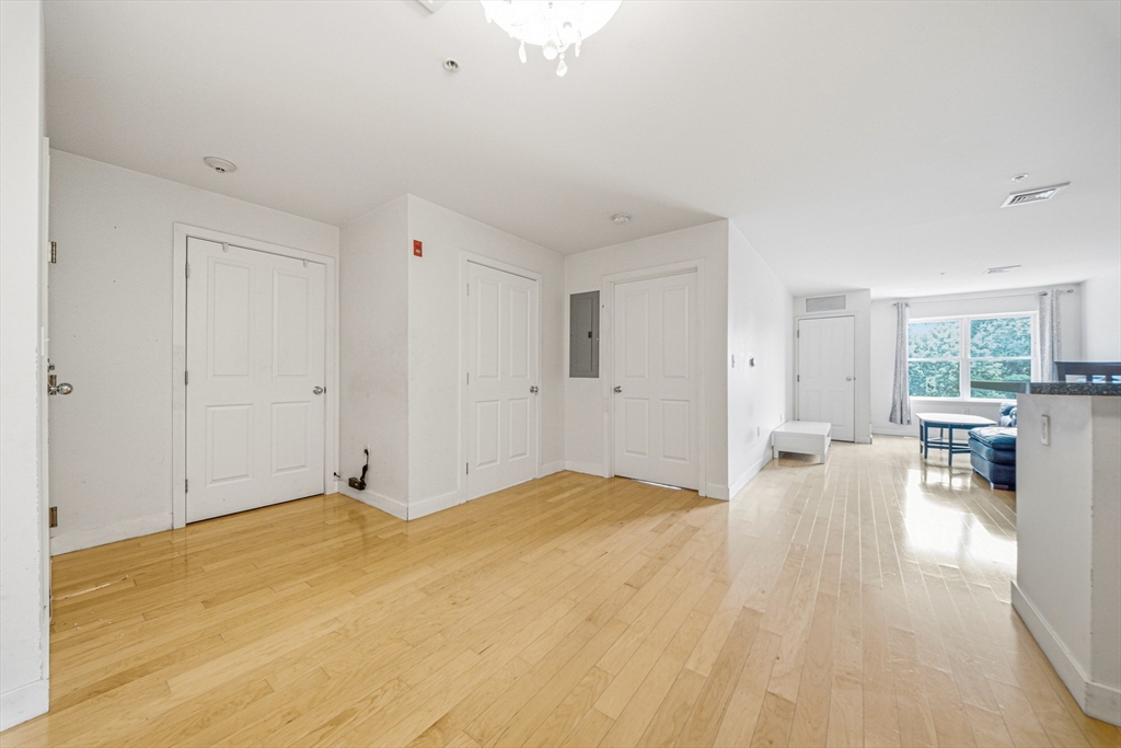 30 Franklin St 312