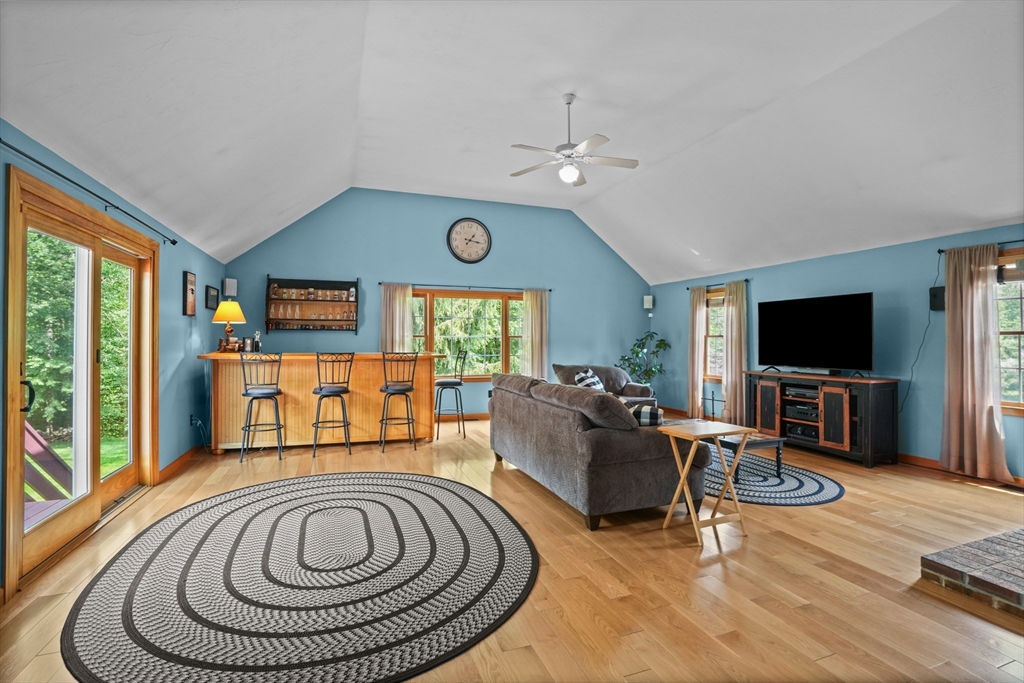 22 Crestwood