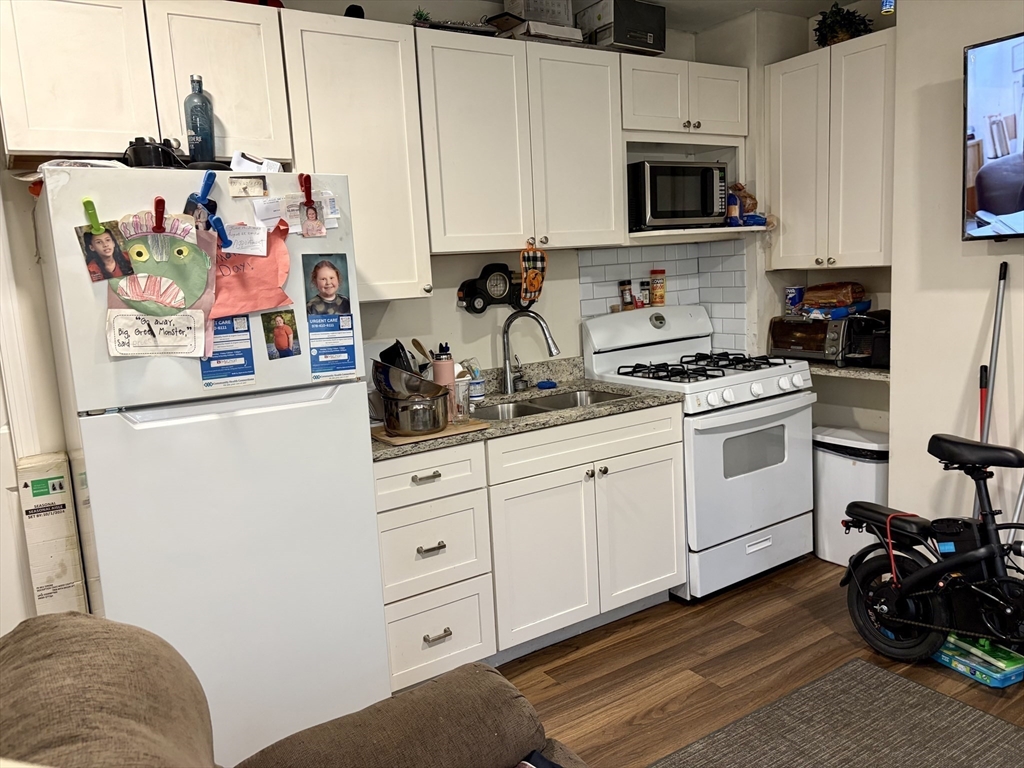 62 Mechanic St.