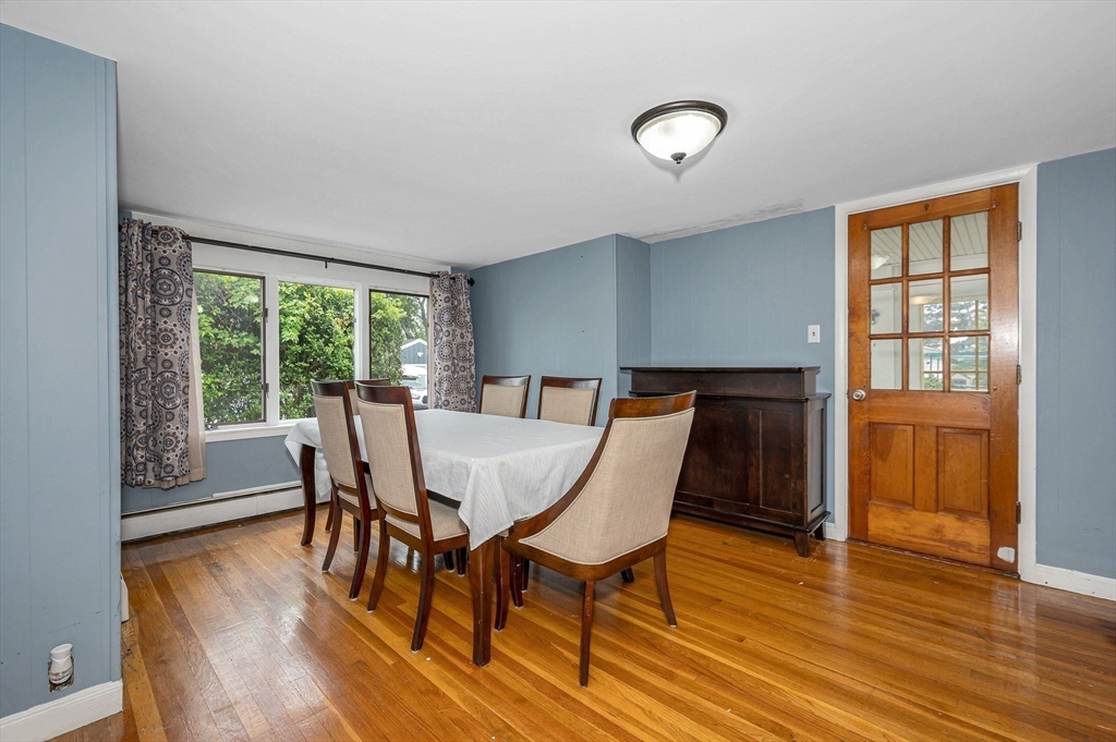4 Hobson Ave