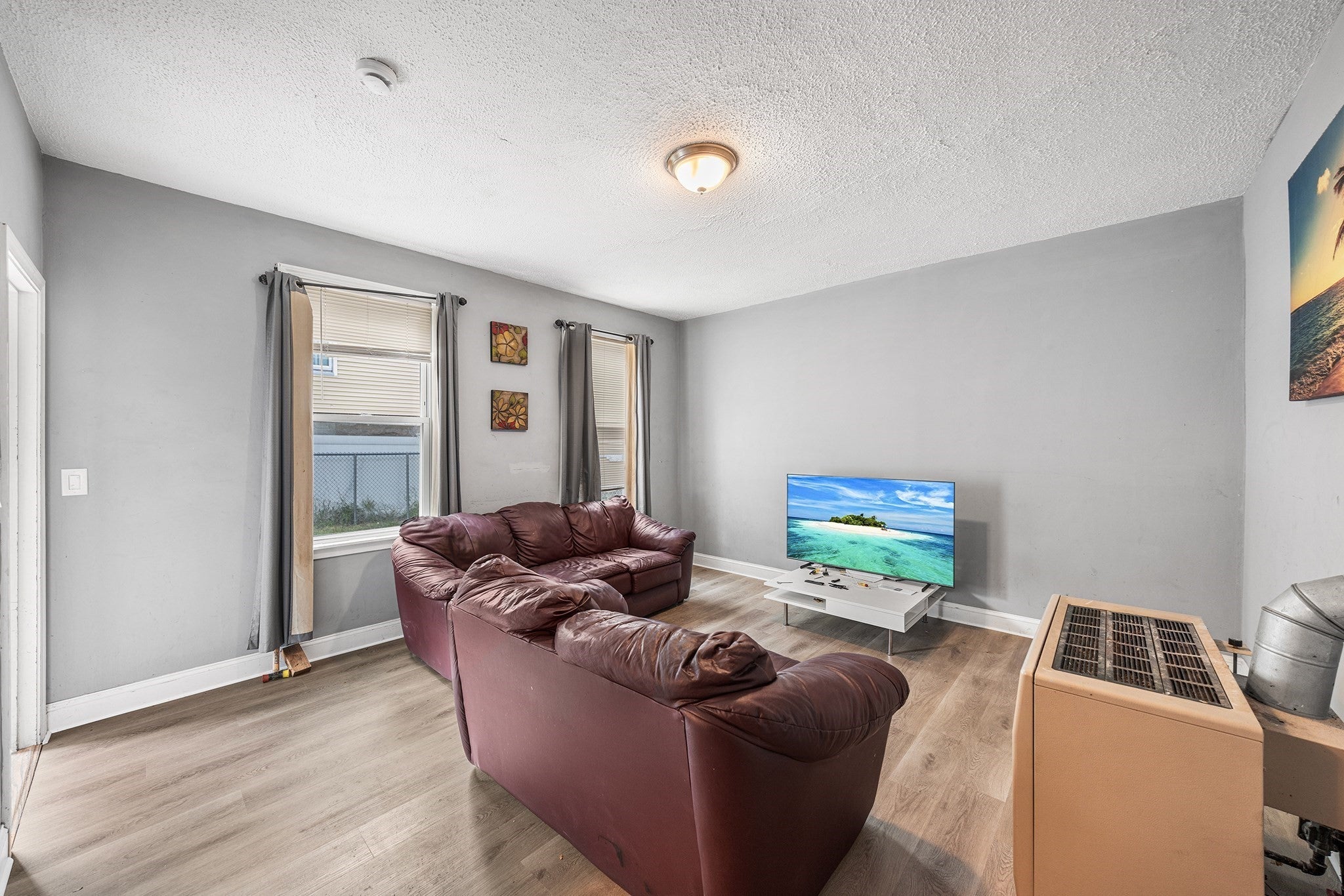 17-19 Hazard Ct