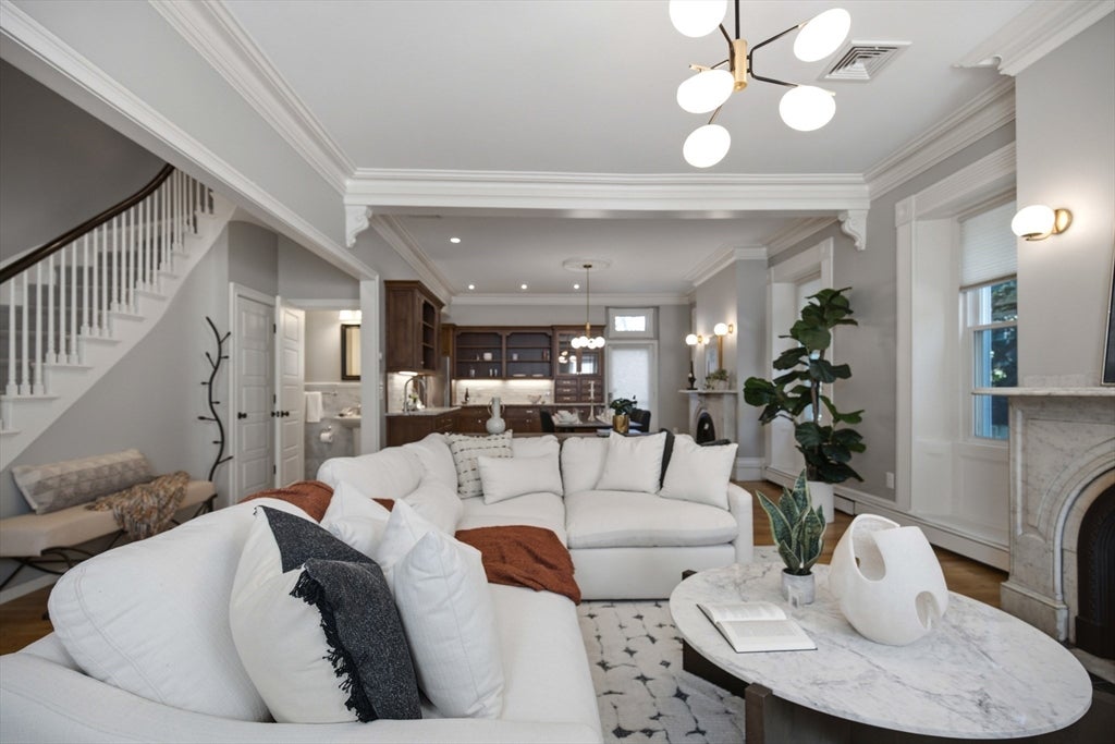 149a Bishop Allen Drive #A, Cambridge, MA, 149a Bishop Allen Drive #A, Cambridge, MA Photo #4