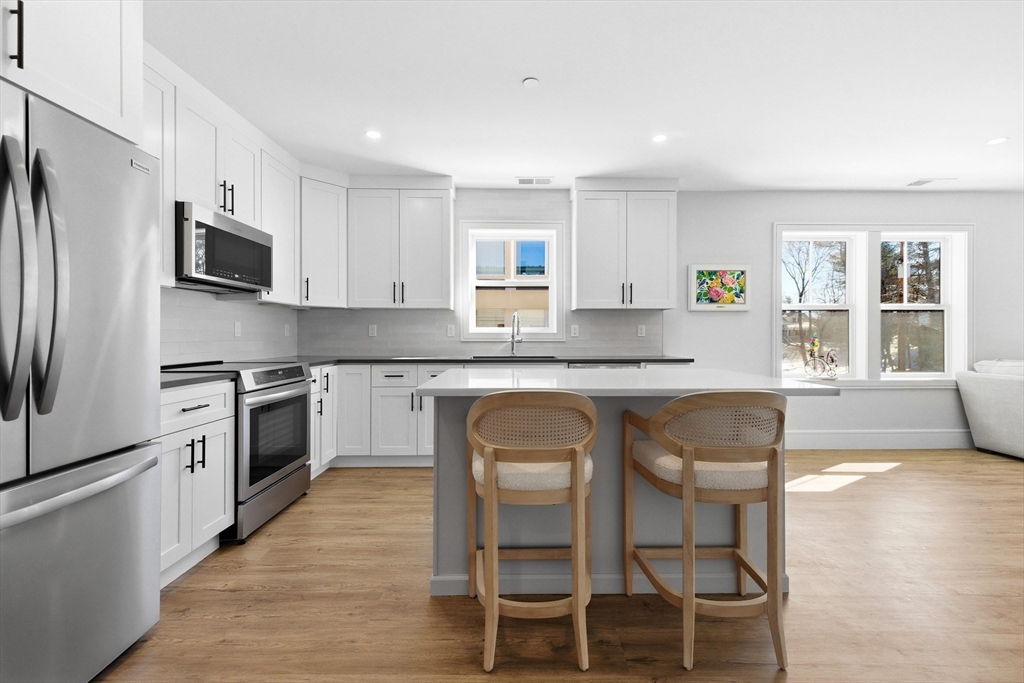 1000 Washington St 205