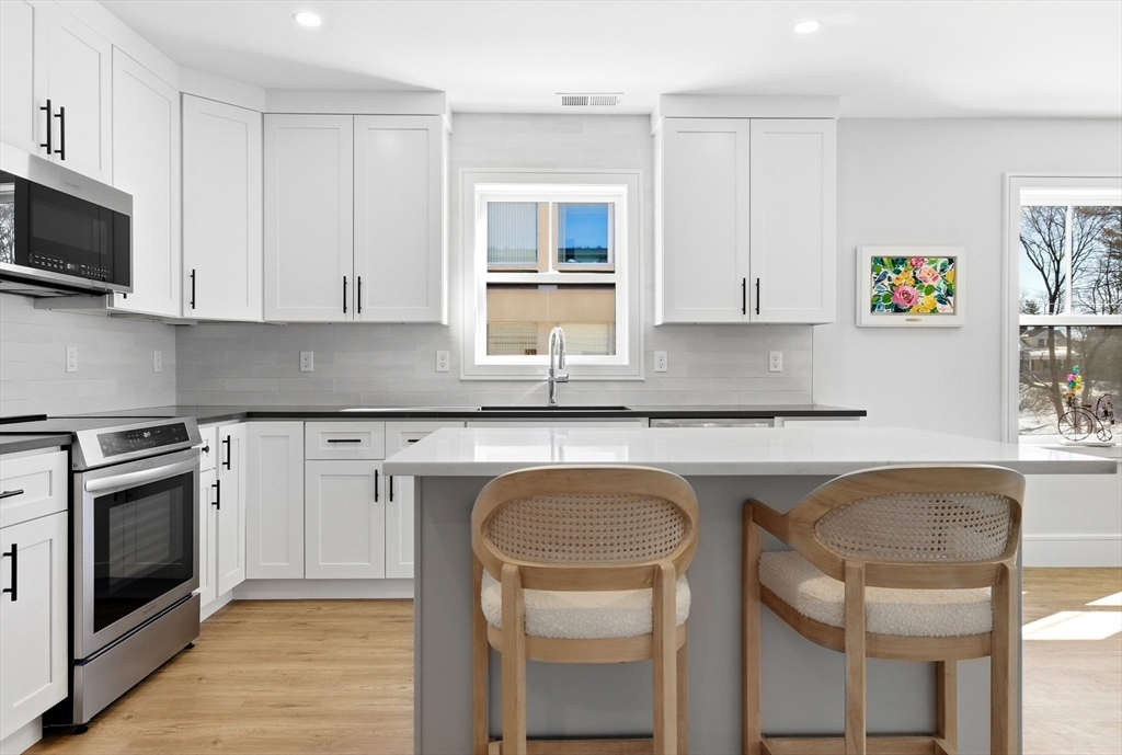 1000 Washington St 205