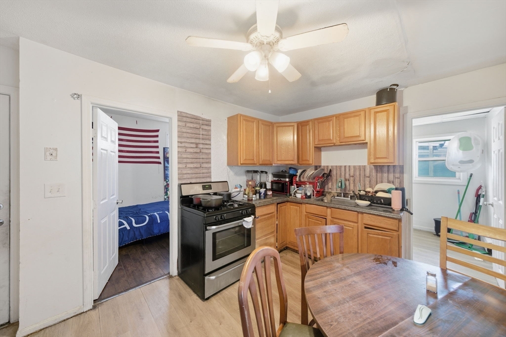 41 W L St