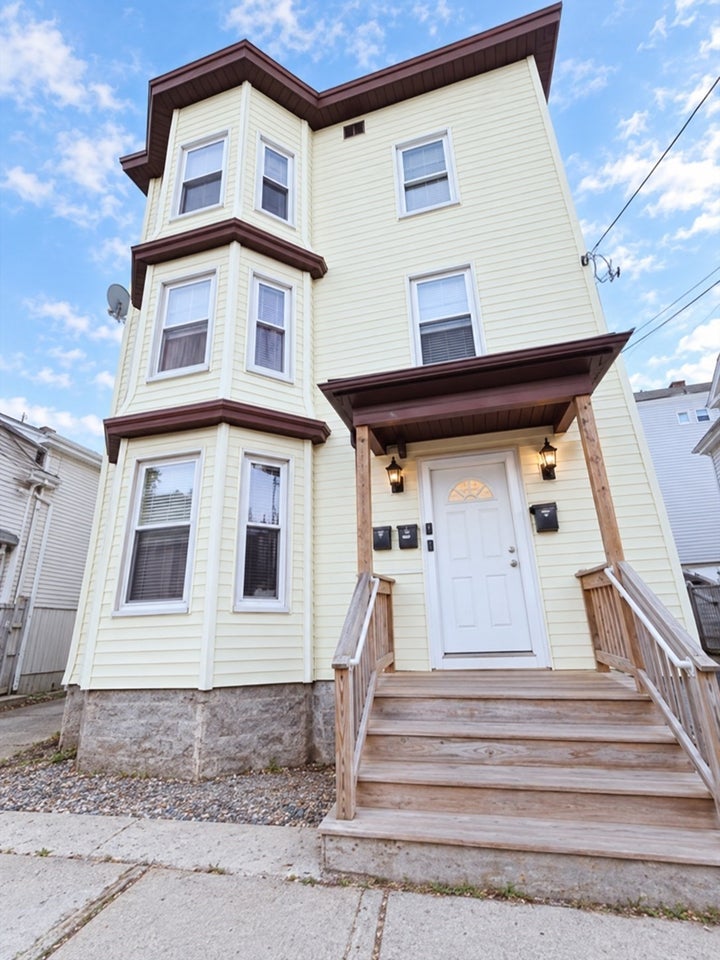 Photo 1 of 8 — 46 Grove St 3, Lynn, MA 01905