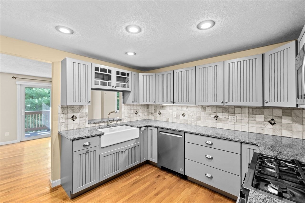 225 Lincoln St G3