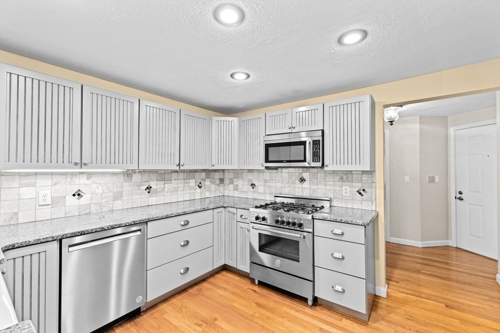 225 Lincoln St G3