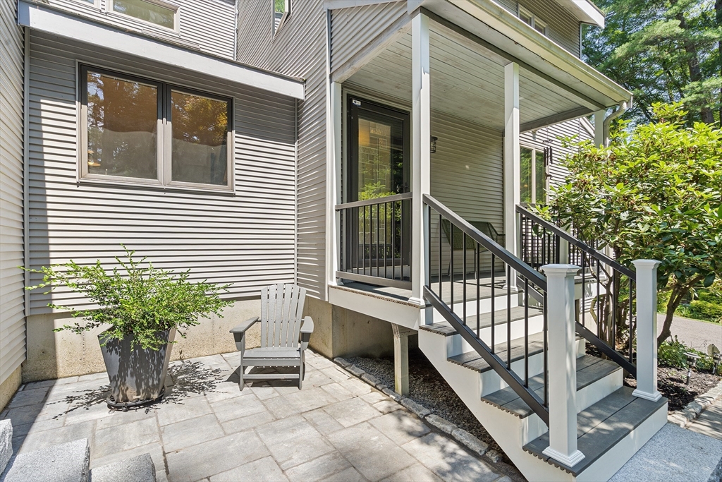 535 Prentice St