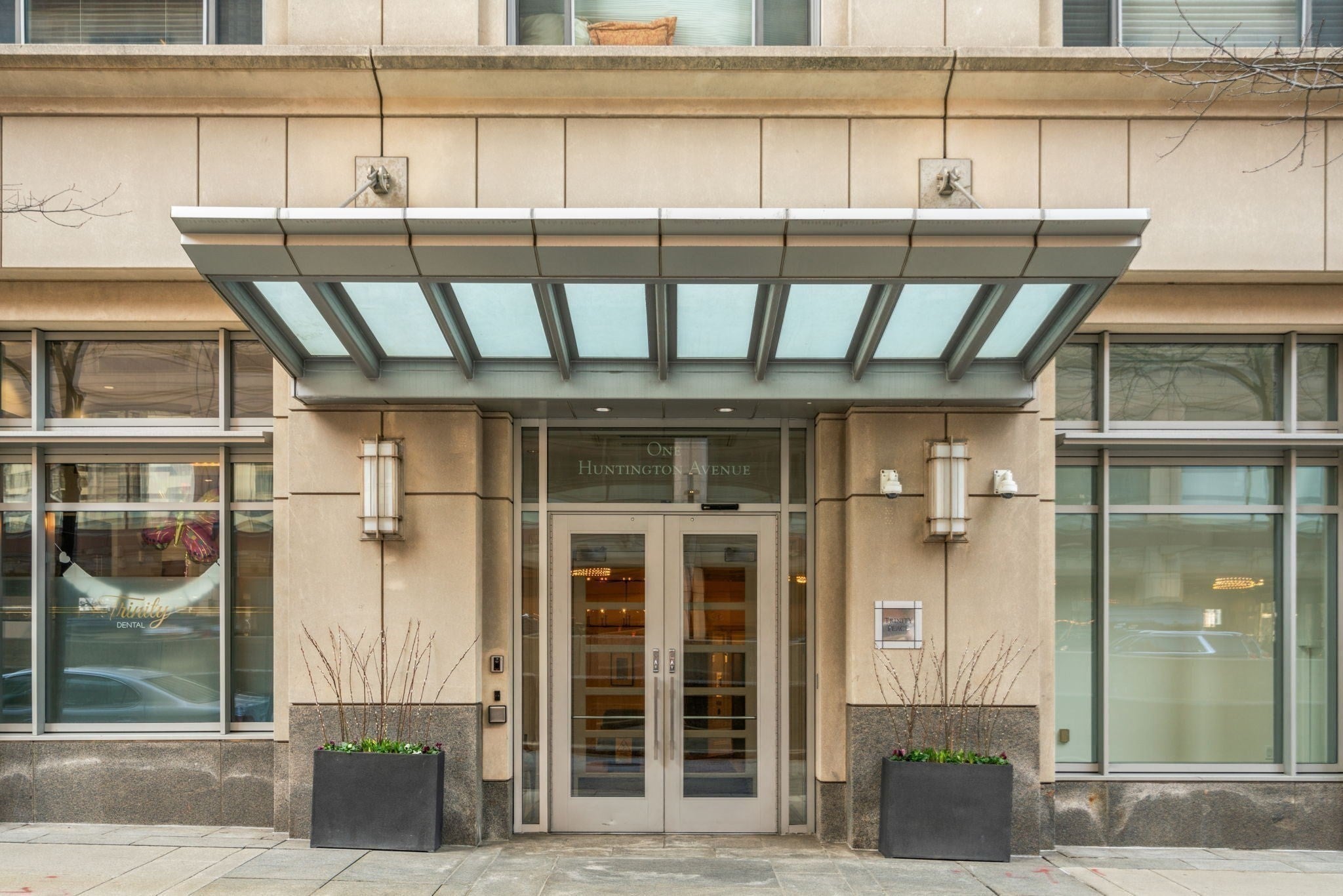 1 Huntington Ave 807
