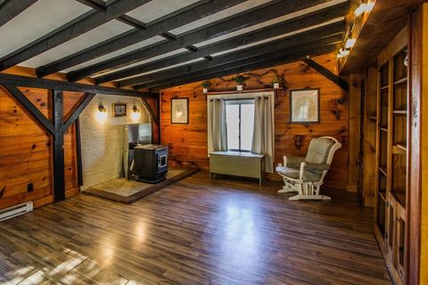 23 Chesley St Millville MA 01529