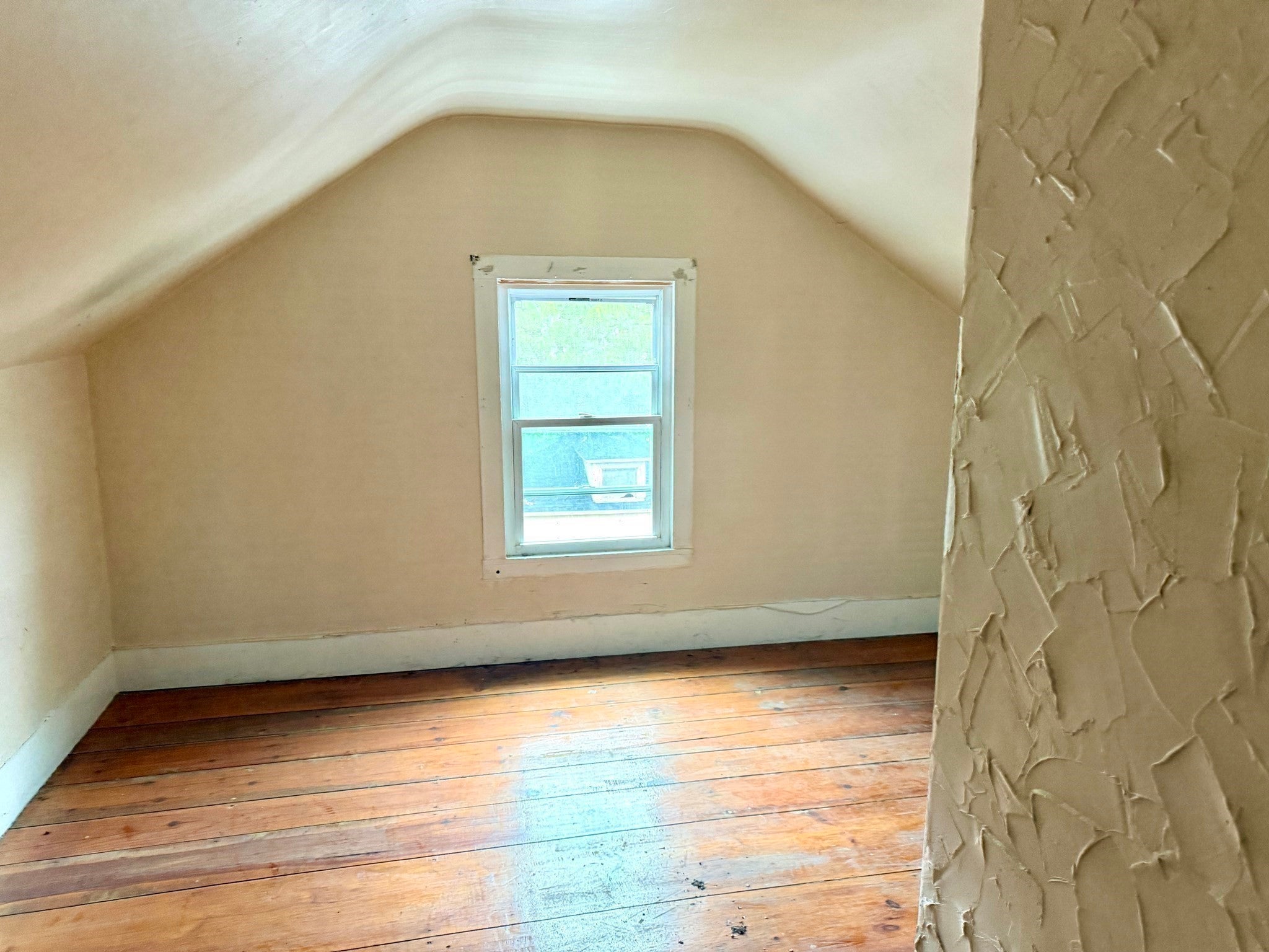 92 Walnut St, Clinton, MA, 92 Walnut St, Clinton, MA Photo #6