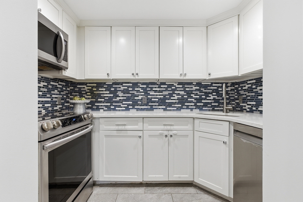 247 Bunker Hill Street B