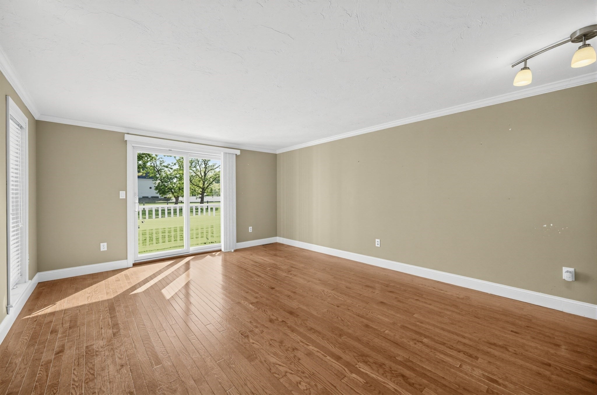 144 Hart St #2, Taunton, MA Photo #6