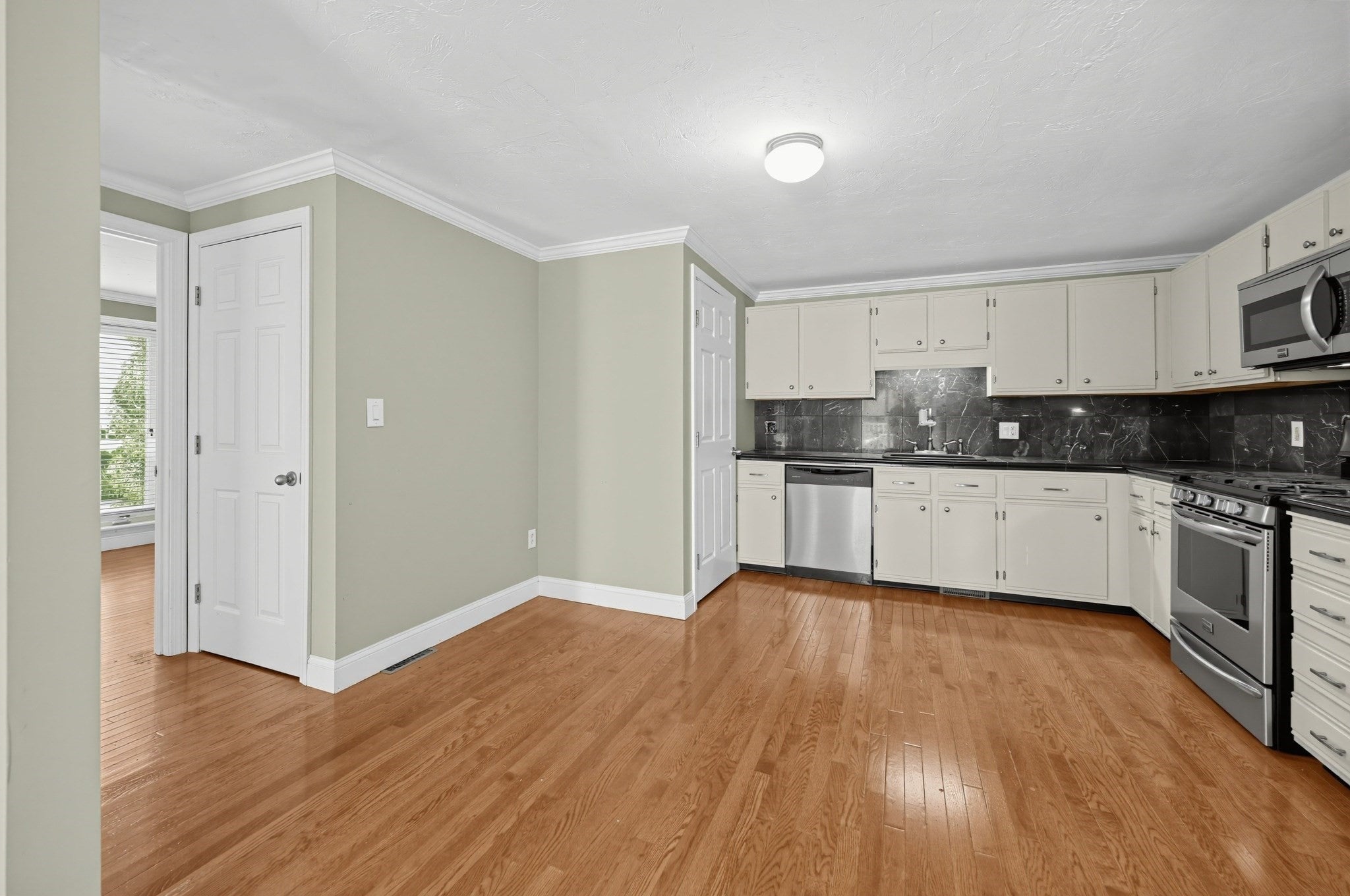 144 Hart St #2, Taunton, MA Photo #3
