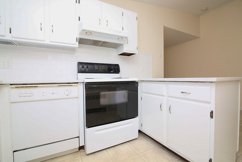 118 Pleasant Street #31, Marblehead, MA, 118 Pleasant Street #31, Marblehead, MA Photo #8