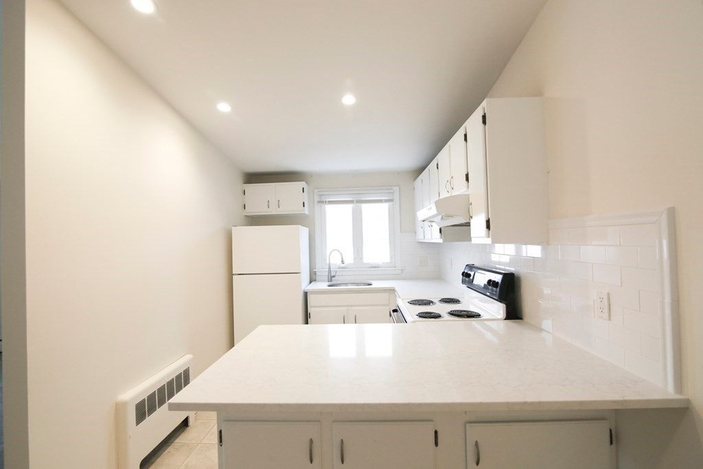 118 Pleasant Street 31