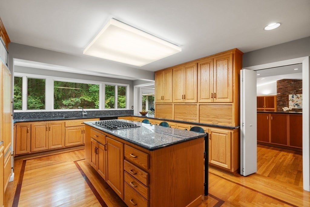 26 Cart Path Road, Weston, MA, 26 Cart Path Road, Weston, MA Photo #11