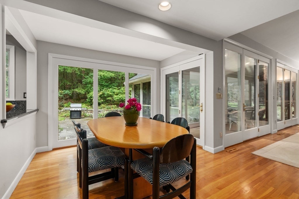 26 Cart Path Road, Weston, MA, 26 Cart Path Road, Weston, MA Photo #8