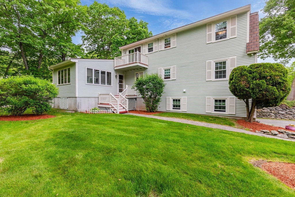 200 Kingsbury Ave