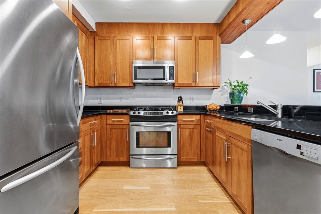 80 Broad St 602