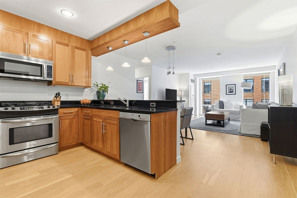80 Broad St 602