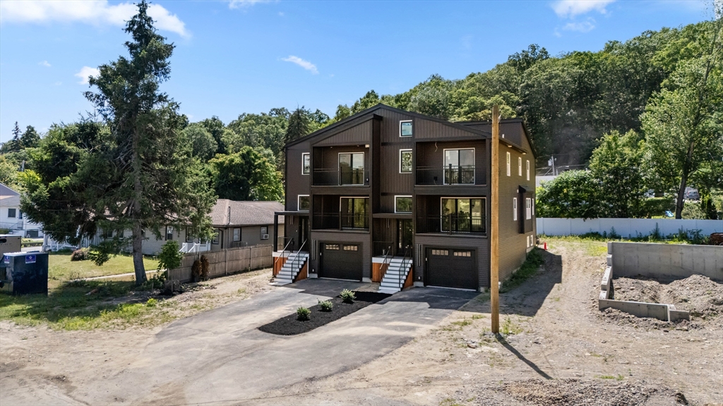 163 N Lake Ave
