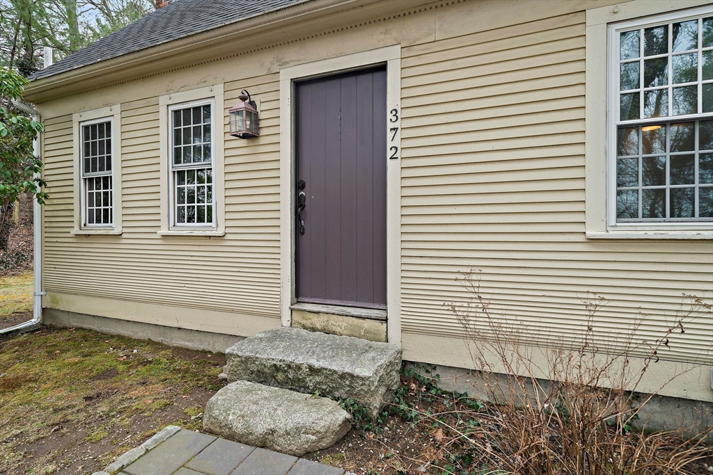 372 Winter St