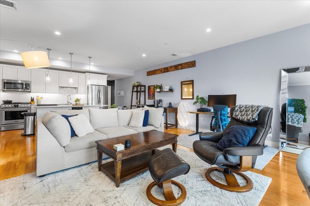 9 Independence Ave 212