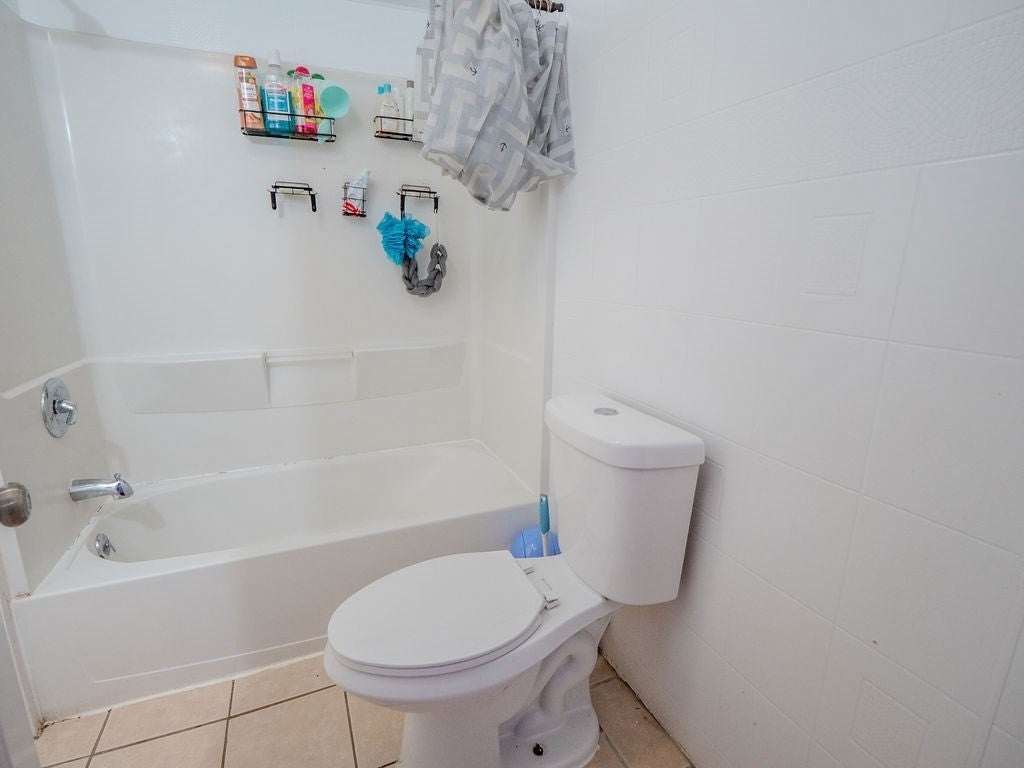 106 Illinois St, Worcester, MA, 106 Illinois St, Worcester, MA Photo #12
