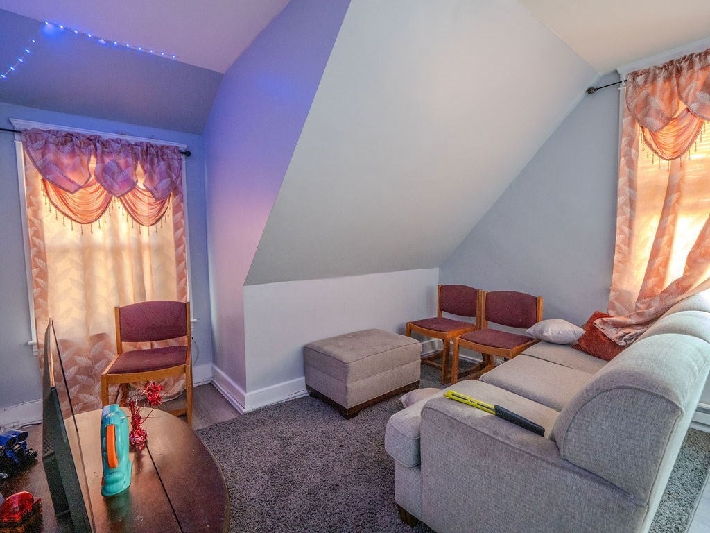 106 Illinois St, Worcester, MA, 106 Illinois St, Worcester, MA Photo #17