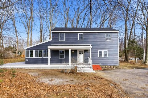 40 Lake View Dr Leicester MA 01524