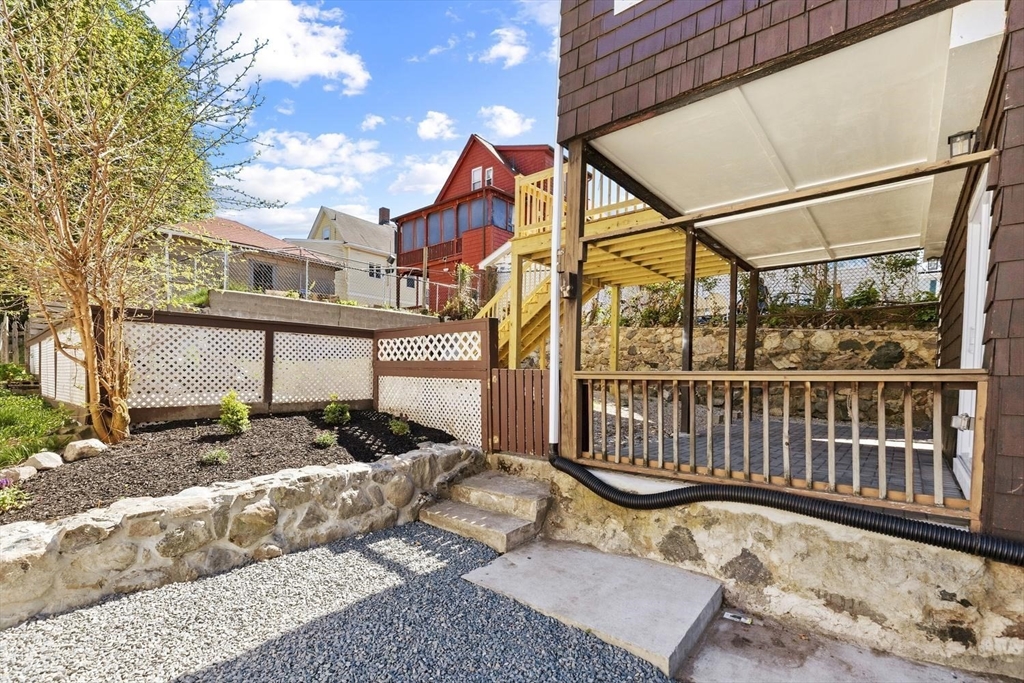 9 Knollin St #1, Malden, MA Photo #13